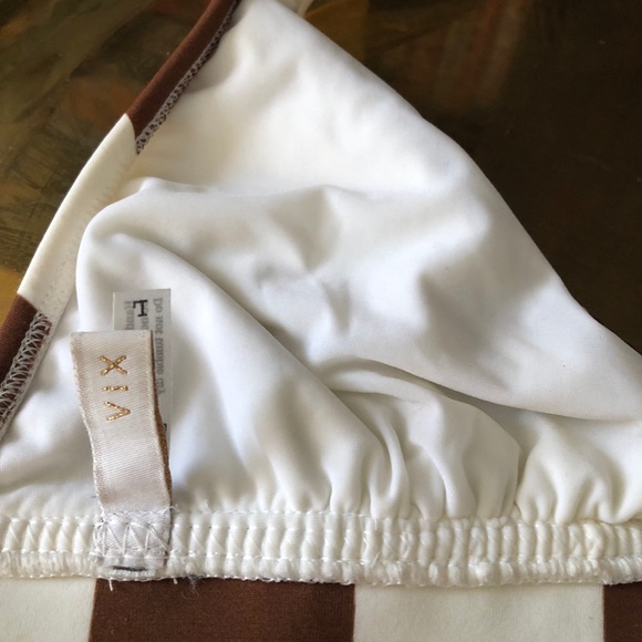 VIX bikini, large top, small bottoms - Picture 6 of 6